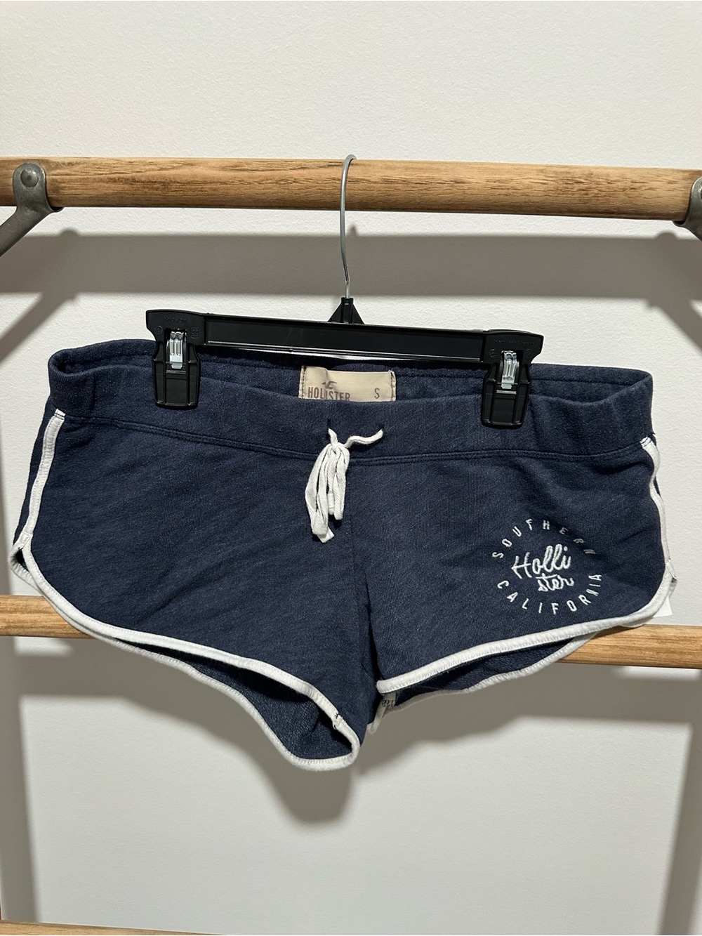 Hollister Navy Athletic Lounge Shorts with White Trim - Y2K